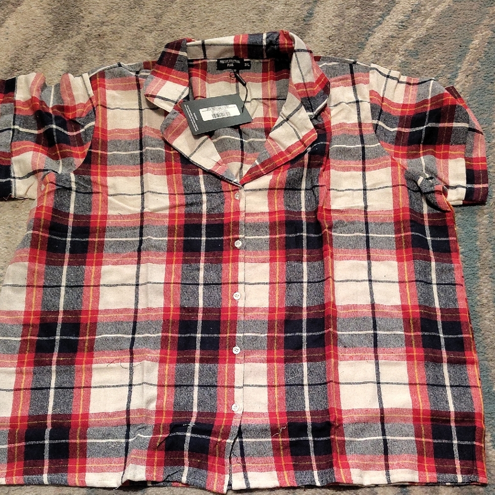 PrettyLittleThing Plaid Pajama Top - Red, White, and Black